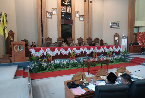 Interupsi, Bupati Lampung Timur Tidak Hadir Rapat Paripurna Penyampaian KUA dan PPAS 2023
