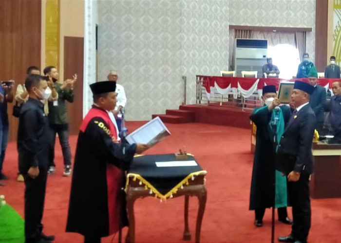 Gantikan Rizky Raya Sebagai Wakil Ketua DPRD Pringsewu, Yurizal Siap Jalankan Ini 