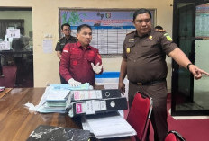 Perkuat Alat Bukti, Kejari Pringsewu Geledah Kantor Bapenda dan Rumah di Gading Rejo Terkait Kasus SPPT PBB-P2