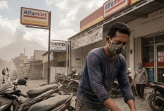 Hujan Abu Vulkanik Gunung Anak Krakatau Terjang Pesawaran, Stok Masker di Apotek Ludes?