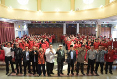 Ketua APTISI Pusat Beri Motivasi Mahasiswa KIP Kuliah di Universitas Teknokrat Indonesia