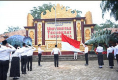Mahasiswa Teknokrat Kibarkan Merah Putih, Rektor Tekankan Pentingnya Karakter dan Penguasaan AI