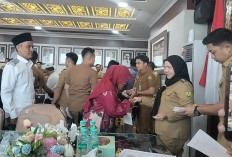 Bunda Eva Gelontorkan Bantuan untuk 40 Rumah Ibadah dan Tuna Netra