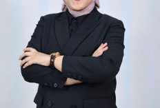 Dosen Teknokrat Shiwi Angelica Cindiyasari: Di Balik Kilau Emas yang Tak Pernah Redup