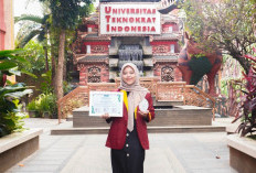 Mahasiswi FEB Teknokrat Raih Juara 3 Nasional Lomba Desain Poster di KOMNAS 2025 Di Unila