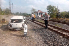 Dua Siswi Tewas, Ayla Hancur Dihantam Kereta Babaranjang di Sungkai Utara