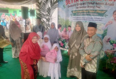 Yayasan Hj. Hardini Muksalamina Gelar Baksos Pembagian Telur Sekaligus Launching Gerakan SETIA Orang Tua