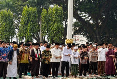 Momen Rektor Teknokrat Ikut Shalat Istisqa, Doakan Hujan untuk Lampung