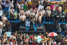 Jalan Sehat HUT ke-344 Bandar Lampung Belangsung Meriah, Tukang Cilok dan IRT menangkan Doorprize
