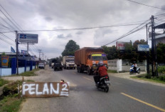 Langkah Preemtif, Polres Pringsewu Pasang Water Barrier Dan Banner Peringatan Di Gorong-gorong Yang Ambles