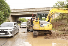 HKA dan BTB Lakukan Normalisasi Irigasi, Solusi Atasi Genangan Air di Jalan Penghubung Lampung Tengah