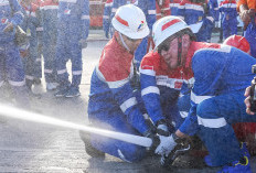 Pastikan Ketahanan Energi Terjaga, Komisaris Utama Pertamina Turun Langsung ke Nusa Tenggara Timur