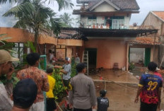 Diduga Lupa Cabut Charger Handphone Saat Ditinggal Pergi, Rumah Warga Di Pringsewu Dilahap Si Jago Merah