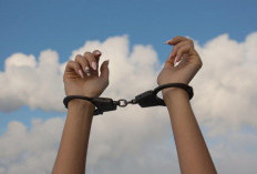 Dalil Hadis Setan Dibelenggu Saat Ramadhan, UAH Ungkap Makna Kiasannya Menurut Ulama