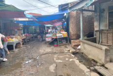 Parit Pasar Pagi Way Halim Menyempit, Banjir Jadi Masalah Tahunan Warga