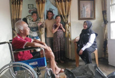 Pemkot Bandar Lampung Salurkan Ratusan Alat Bantu untuk Lansia, Bunda Eva: Setiap Warga Adalah Keluarga