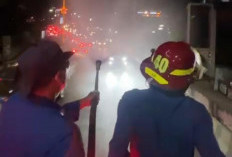 Siaga Debu Vulkanik Anak Krakatau Guyur Bandar Lampung, Pemkot Penuh Armada Semprot Jalan Protokol Malam Ini