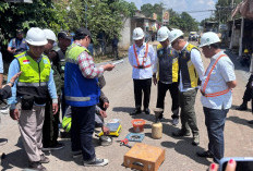 Gubernur Mirza Soroti Truk Over Tonase dan Drainase Tertutup, Ancam Jalan dan Permukiman