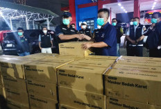 Aksi Cepat Rahmawati Herdian Salurkan 112 Ribu Masker untuk Warga Lampung Terdampak Abu Vulkanik GAK 