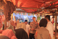 Jelang Lebaran Idul Fitri, Kapolres Metro Pantau Harga dan Stok Sembako di Pasar Kopindo