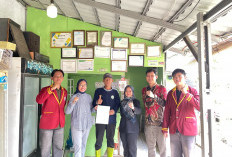 Mahasiswa Teknik Elektro Teknokrat Terapkan PLTS untuk Dukung Kebun Hidroponik di Bandar Lampung