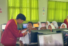 Teknokrat Tingkatkan Kompetensi Sekretaris Profesional Siswa SMKN 8 Bandar Lampung