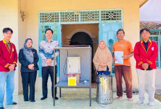 Mahasiswa Teknokrat Hadirkan Teknologi Energi Surya untuk Tingkatkan Daya Saing UMKM Keripik Bawang