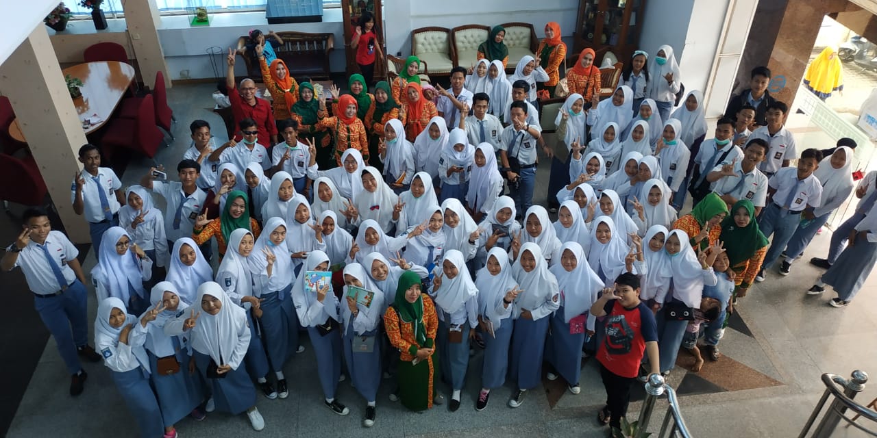 300 Siswa SMAN 1 Abung Selatan Belajar Jurnalistik ke Graha Pena Radar Lampung