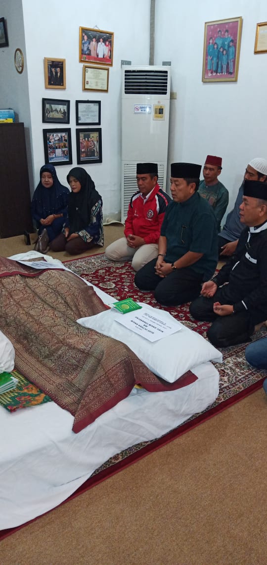 Sejumlah Pejabat Melayat Almarhum Rudi