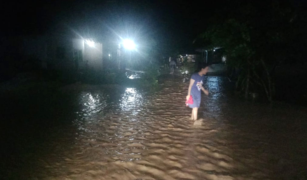 Hujan Dua Jam, Ratusan Rumah di Telukpandan Terendam