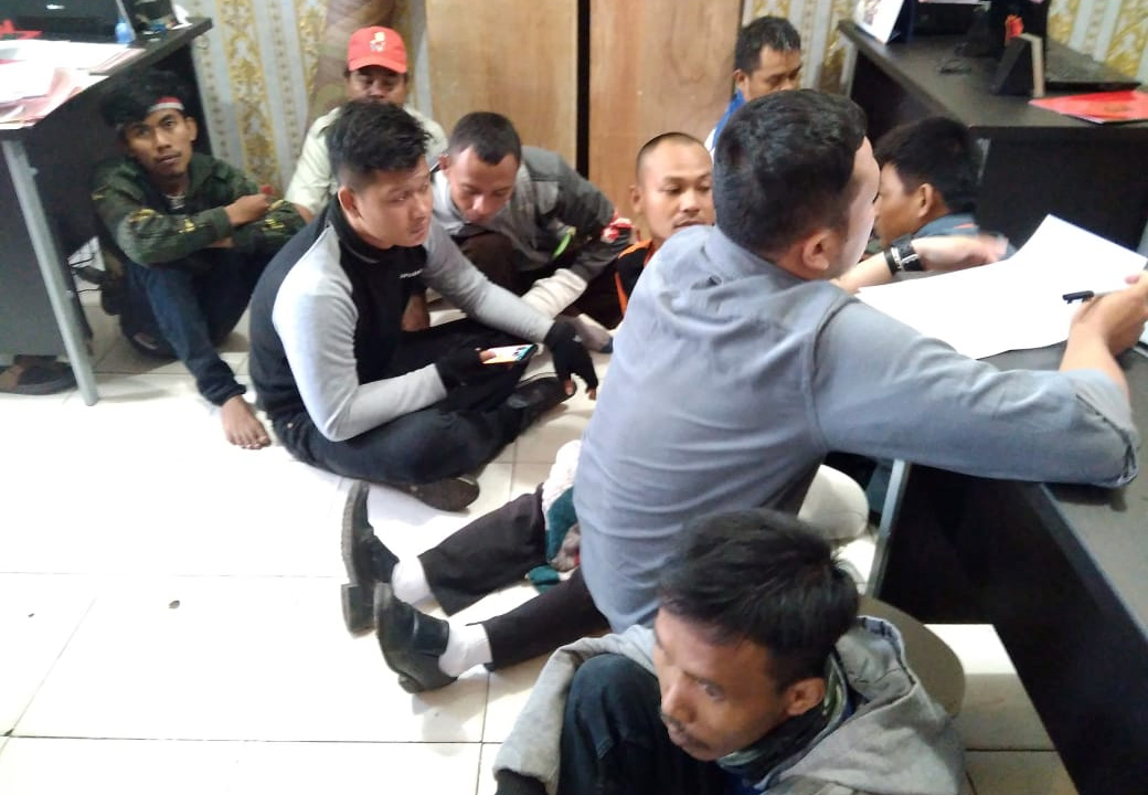 Mogok Kerja, Buruh Dijemput Brimob dan Dibawa ke Polresta