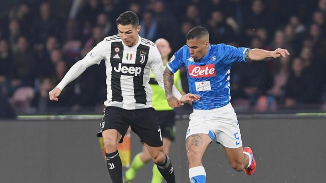 Juventus Kandaskan Napoli