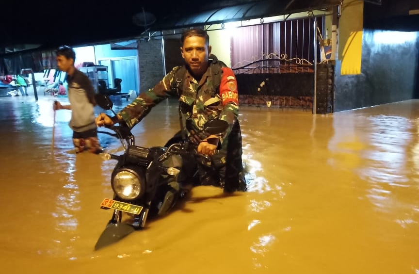 Banjir Padangcermin, 10 Desa Terendam, Satu Warga Tewas