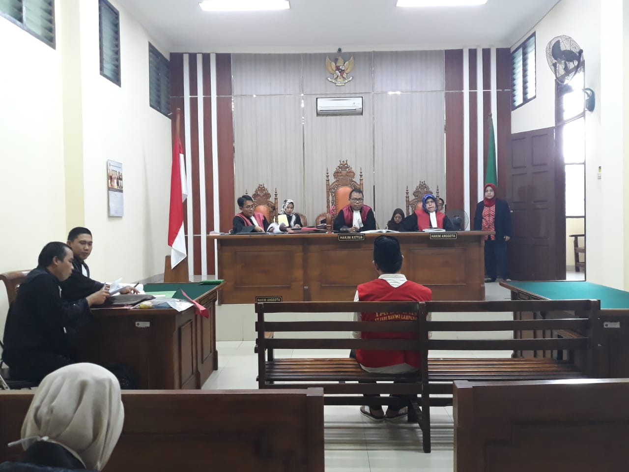 Mantan Hakim PN Liwa Divonis 7,5 Tahun Penjara