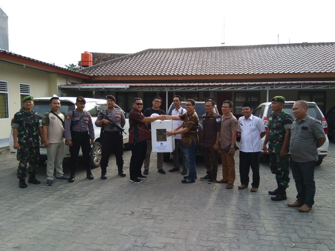 Hasil Pleno Suara Mesuji dan Waykanan Dibawa ke KPU Lampung