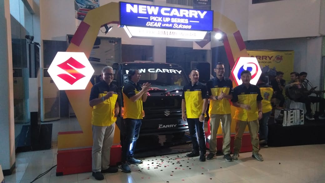 Kenalkan New Carry Pick Up Sambil Buka Bersama