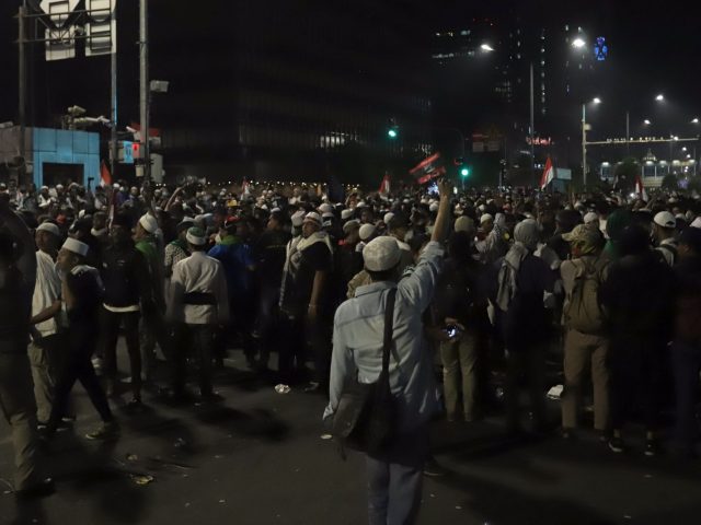 Demo Rusuh di Jakarta, 6 Tewas, 200 Orang Luka