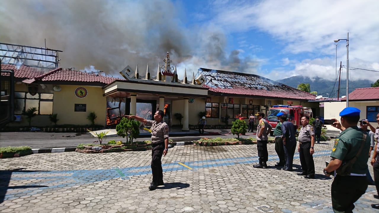 Panik, Amunisi di Mapolres Lamsel Meledak