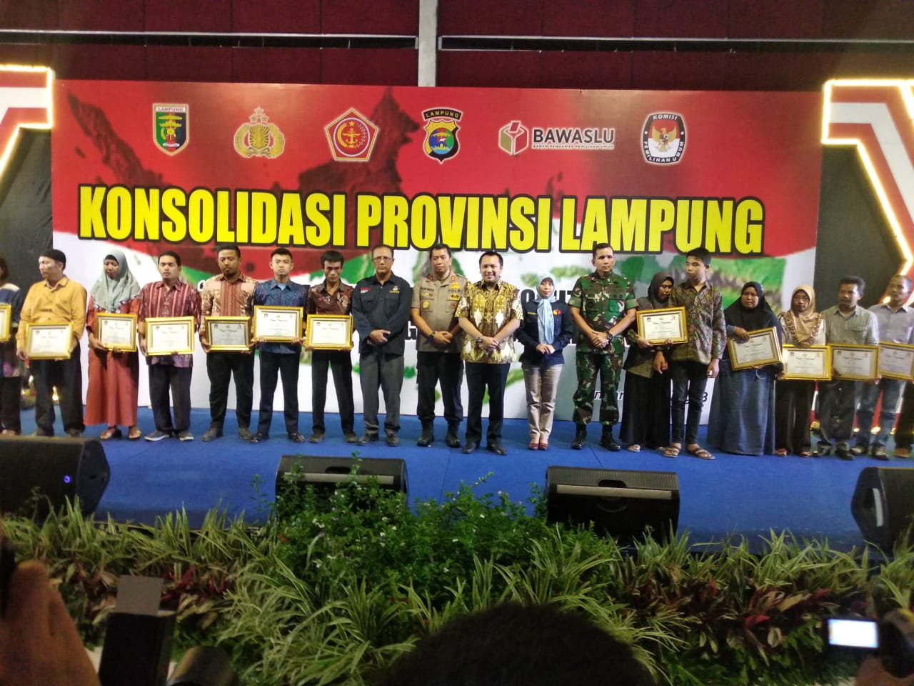 Polda Lampung Beri Penghargaan Teruntuk 17 KPPS Gugur