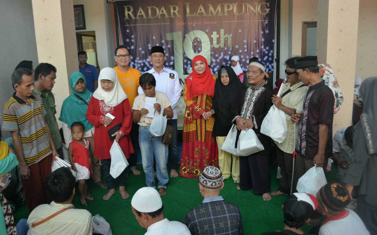 Radar Lampung Kembali Santuni 200 Tunanetra