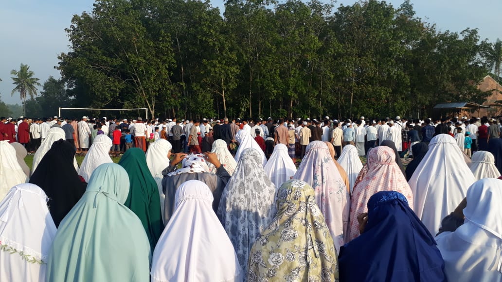 Ratusan Jamaah Muslimin Hizbullah Gelar Salat Idul Fitri