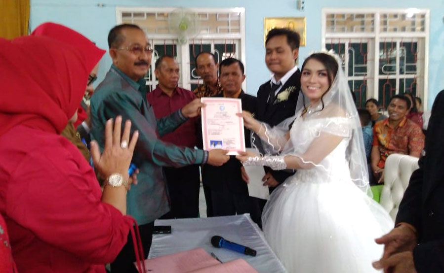 Jebol Adminduk, Pengantin Dapat Akta Perkawinan Usai Pemberkatan