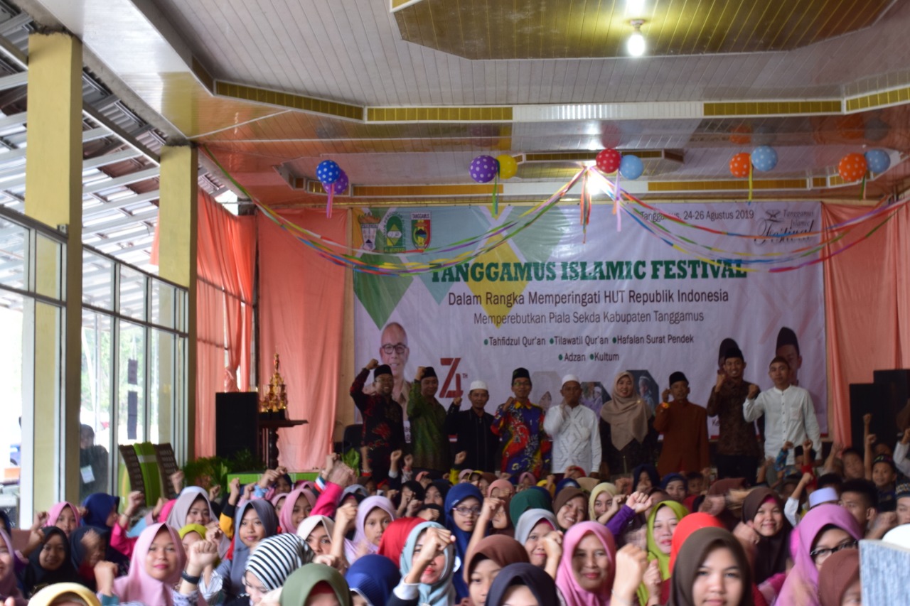 Jaring Generasi Unggul Lewat Tanggamus Islamic Festival