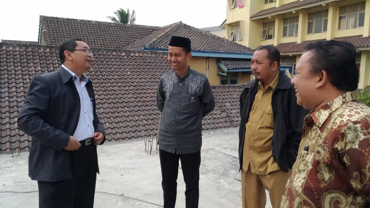 Pihak Pengawas Tinjau Pembangunan Kantor PW LP Ma’arif NU Lampung