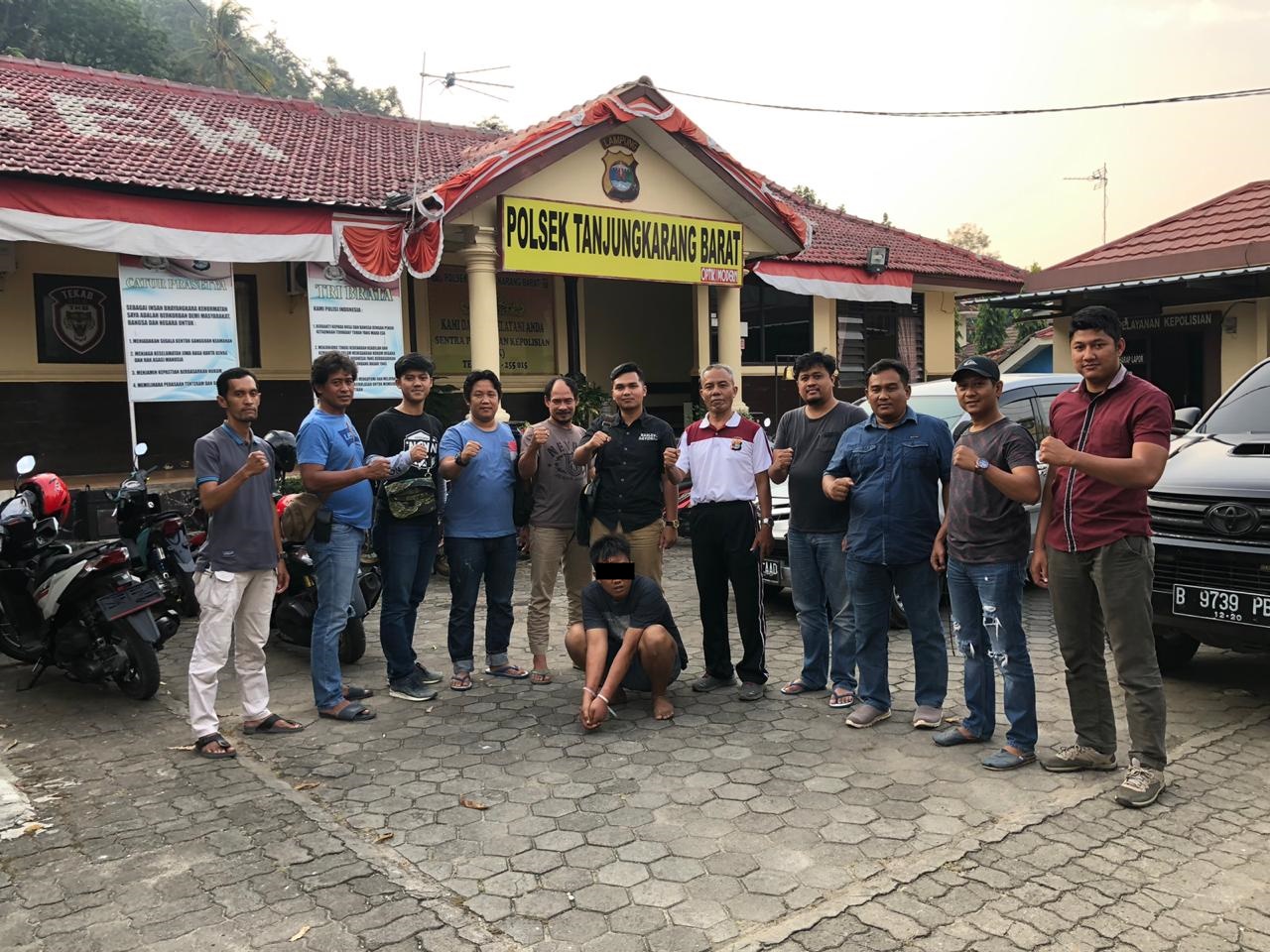 Koordinasi dengan Polsekta TkB, DPO Polres Lamteng Dibekuk di Pasar Koga