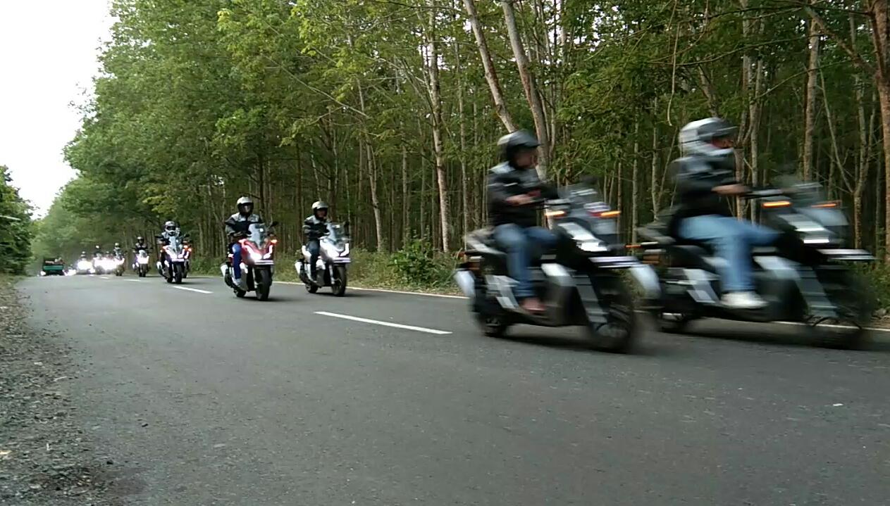 Honda ADV150 Jelajah Bukit Cendana Hutan Pinus Pesawaran