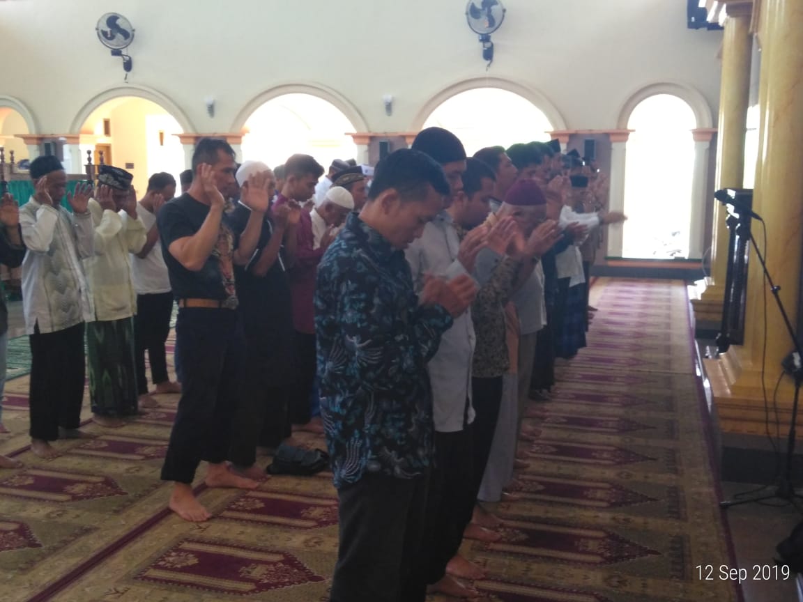 PKS Bandarlampung Salat Ghaib Bersama Warga Doakan Almarhum BJ. Habibie