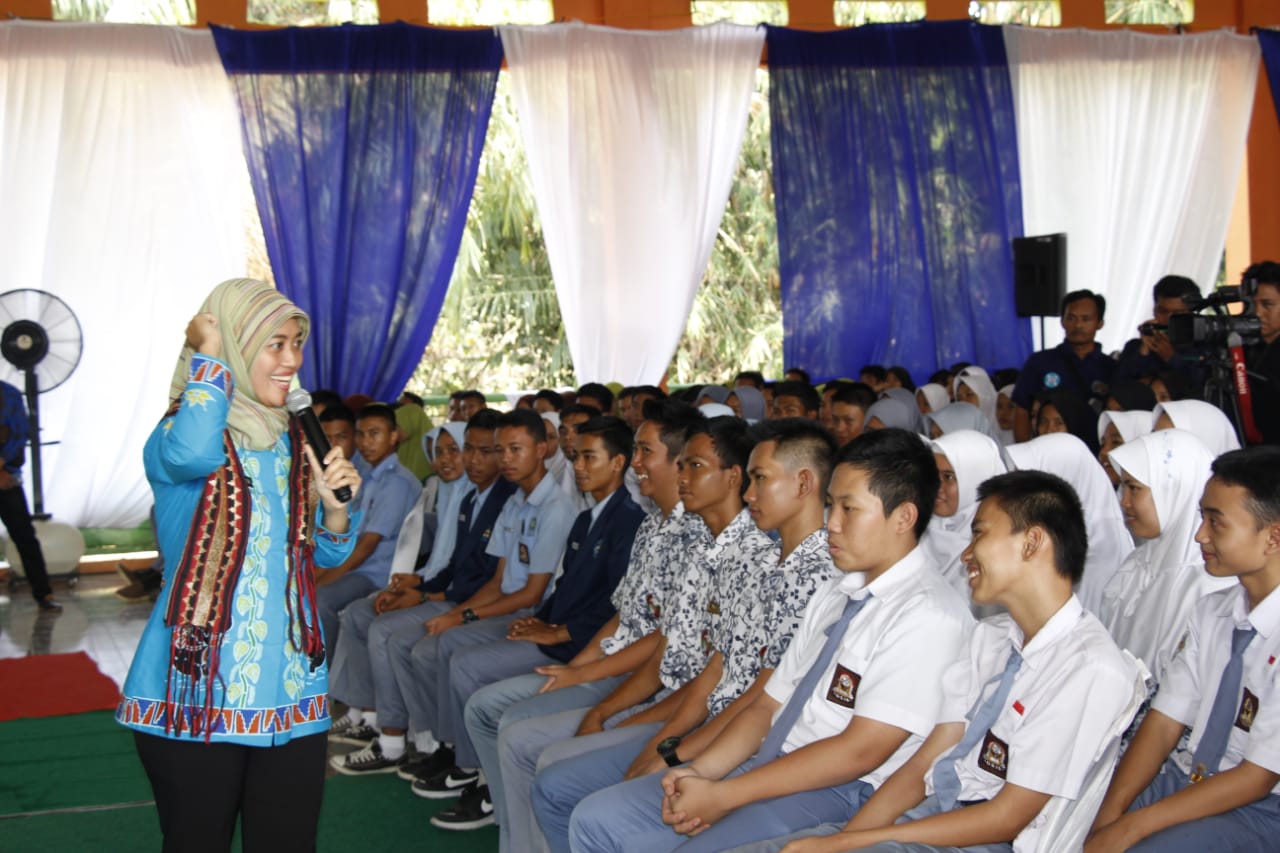 Motivasi Siswa, Wagub Lampung Ceritakan Masa Kecilnya