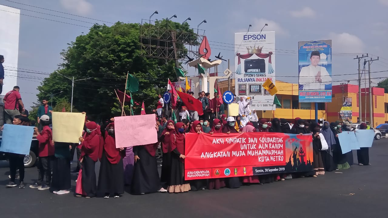 Aksi Solidaritas, Ratusan Mahasiswa Metro Turun ke Jalan