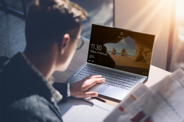 Asus ZenBook S UX392, Ultrabook Para Profesional On The Go